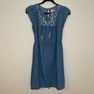 Isabel Maternity Chambray Cotton Mini Dress with White Embroidery size XSmall
